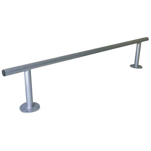 Rek voor motorfiets - 1800 mm - Manutan Expert Rek voor motorfiets - 1800 mm - Manutan Expert