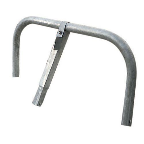 Parkeerbeugel met betonnen sokkel Parkeerbeugel met betonnen sokkel