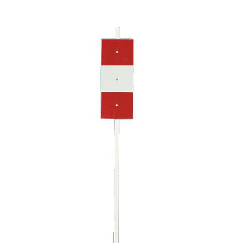 Piket met rood-witte retroreflecterende plaat Piket met rood-witte retroreflecterende plaat
