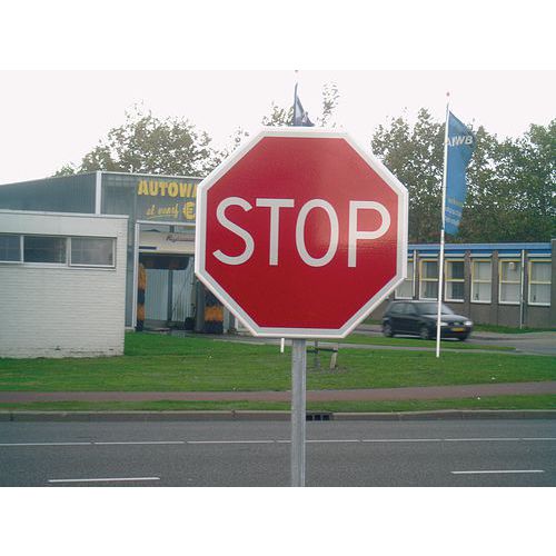 Panneau de signalisation - B7 - Stop Panneau de signalisation - B7 - Stop
